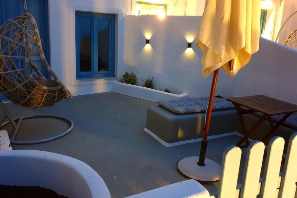 Euphoria Suites & Deluxe Studios Fira  Exterior foto